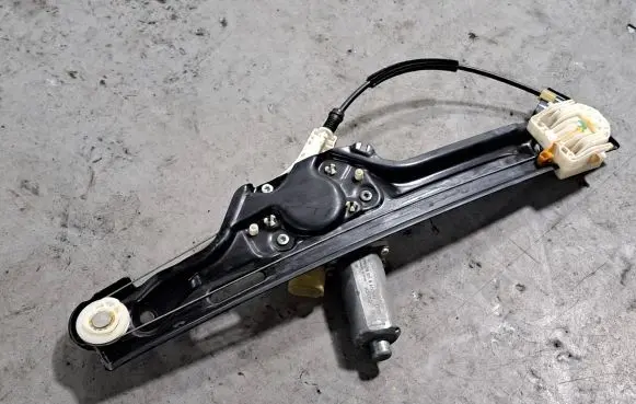 BMW X6 E71 Rear door window regulator with motor 7179602