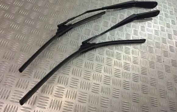 BMW X3 F25 Front wiper blade arm 7213272 7213271