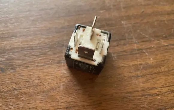 Audi A4 S4 B5 8D Other relay 443951253J