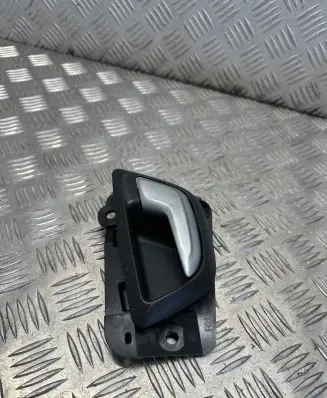 Volvo XC90 Front door interior handle 31276183
