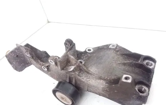 Generator/alternator bracket