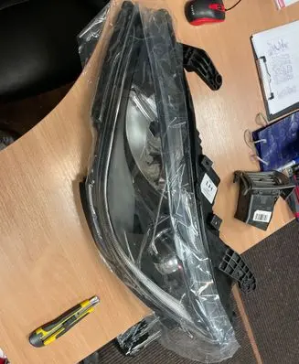 Chrysler Pacifica Headlight/headlamp 68228947AG