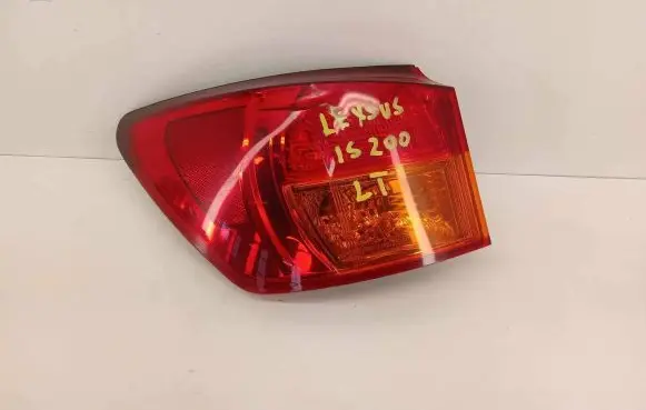 Lexus IS 220D-250-350 Rear/tail lights