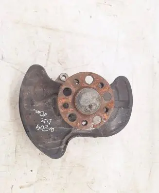 Mercedes-Benz C W204 Front wheel hub spindle knuckle