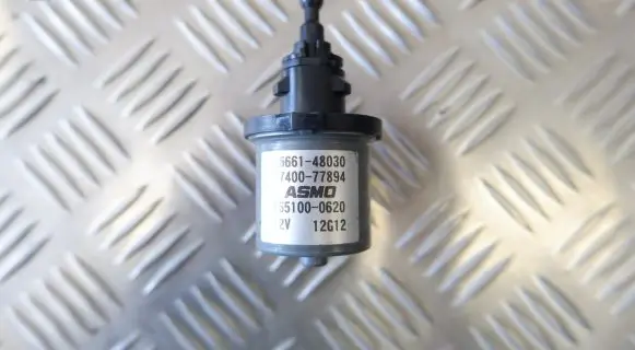 Lexus RX 330 - 350 - 400H Headlight level adjustment motor 8566148030 3740077894 8651000620