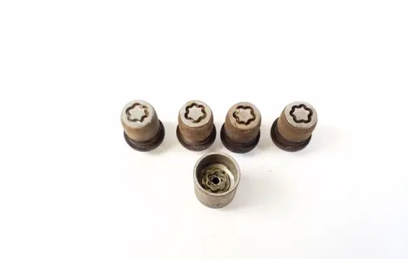 Mitsubishi ASX Nuts/bolts 