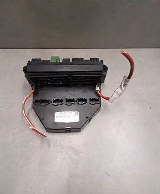 Mercedes-Benz CLS C218 X218 Fuse module A2129006112 A2129015404 A2129025505
