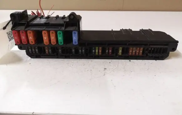 BMW 5 E60 E61 Fuse module 695733002 18917