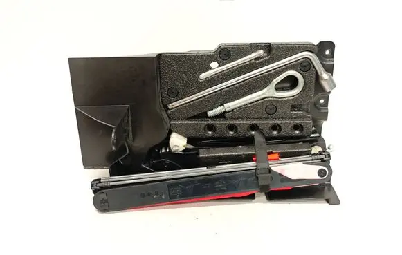 Mercedes-Benz C W203 Tool set 2038900061