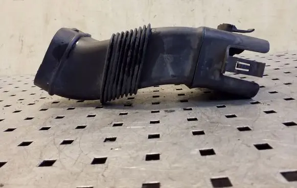 Volvo S60 Air intake duct part 70368440
