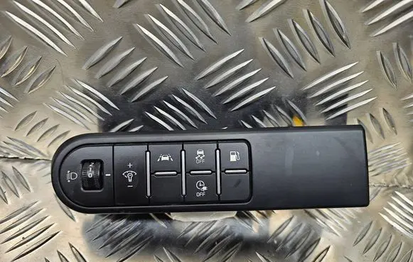 KIA Xceed Light switch 93700CR030 20206189