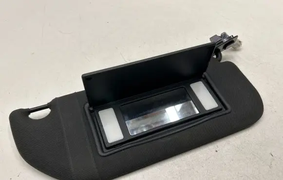 Citroen DS5 Sun visor