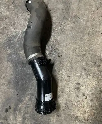 BMW 1 F20 F21 Intercooler hose/pipe 7597588 CZ15476810