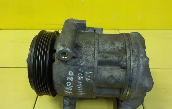 Alfa Romeo Giulietta Air conditioning (A/C) compressor (pump) 50509534