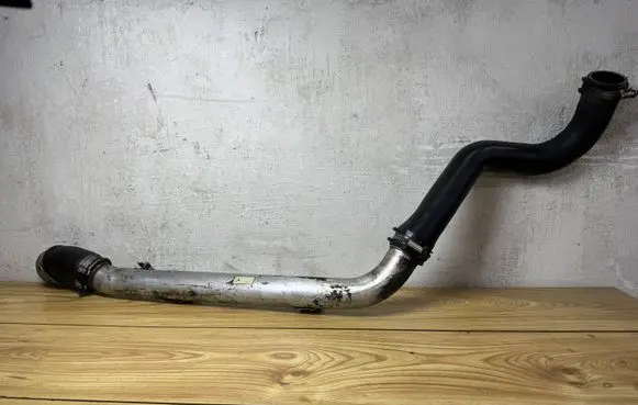 Audi Q7 4L Intercooler hose/pipe 