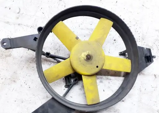 Nissan Micra Radiator cooling fan shroud