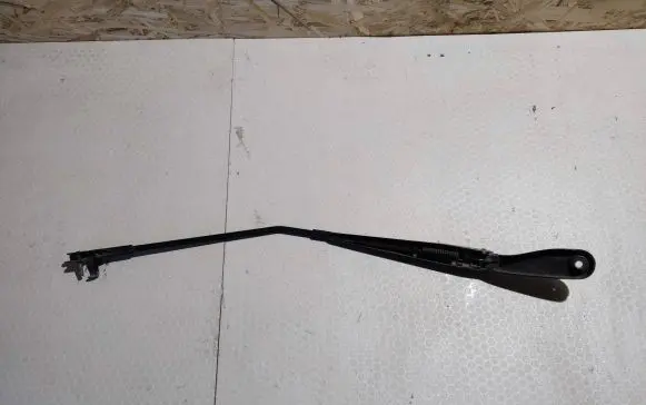 Volvo S40 Front wiper blade arm 30698250