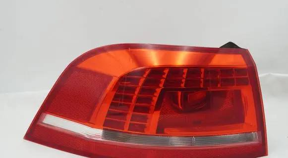 Volkswagen PASSAT B7 Rear/tail lights 3AF945309