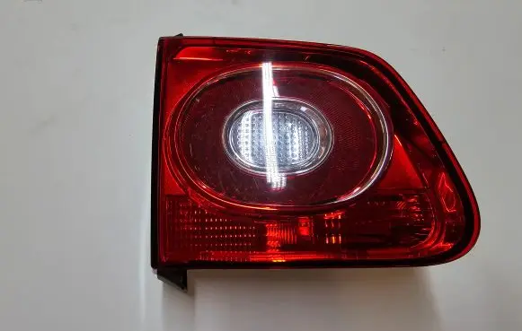 Volkswagen Tiguan Tailgate rear/tail lights 5N0945093C 5N0945264