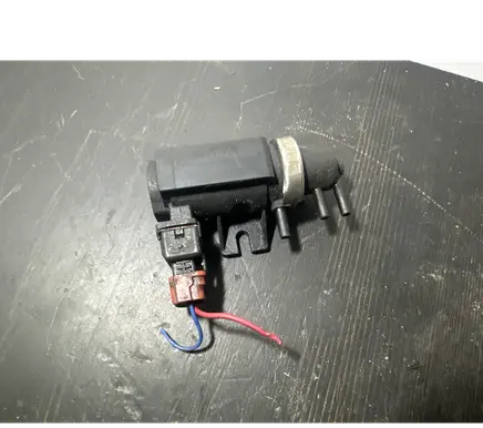 Nissan X-Trail T30 Turbo solenoid valve 14956aw401