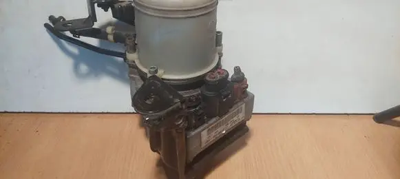 Skoda Fabia Mk1 (6Y) Power steering pump 6Q0423155AD