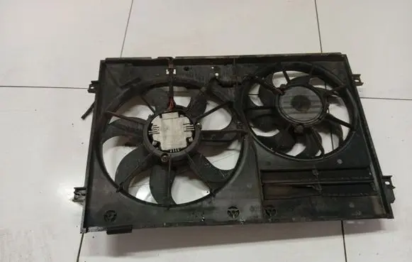 Seat Toledo III (5P) Radiator cooling fan shroud 1355D300199 13-55D300199