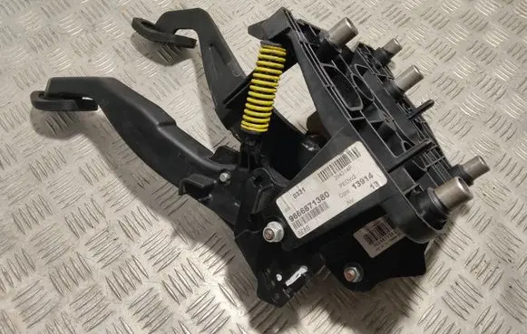Peugeot 508 Pedal assembly 9666871380 294314P