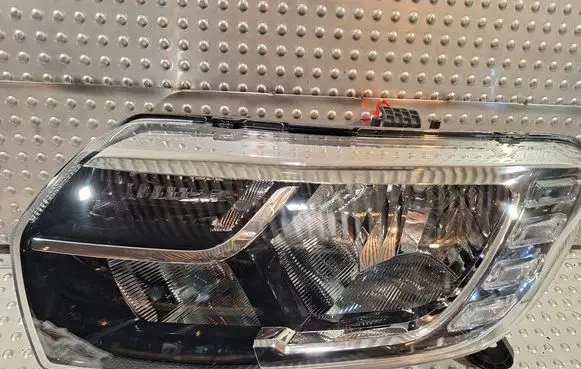 Dacia Sandero II Headlight/headlamp S25053607 260605665R