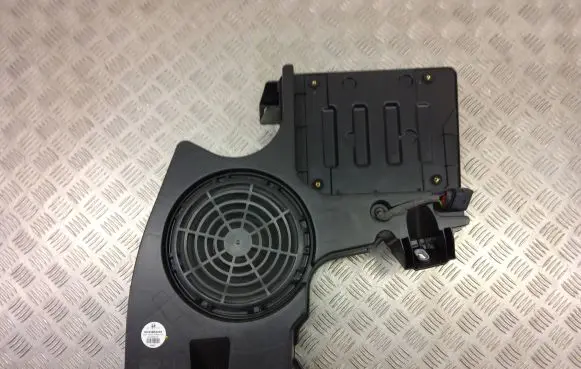 Alfa Romeo Stelvio Subwoofer speaker 50548544 900200B158