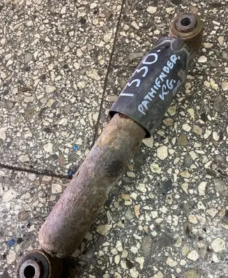 Nissan Pathfinder R51 Rear shock absorber/damper