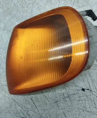 Volkswagen Polo III 6N 6N2 6NF Front indicator light 5N0953049B