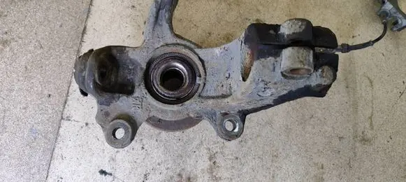 Ford Mondeo MK IV Front wheel hub