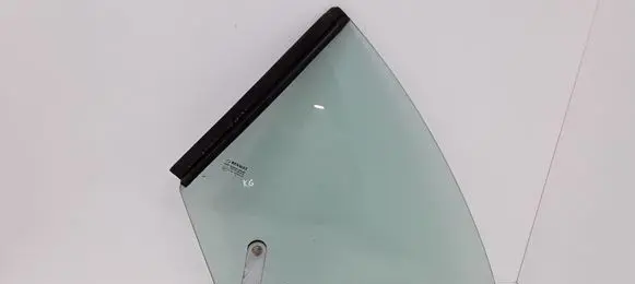Renault Megane II Rear side window