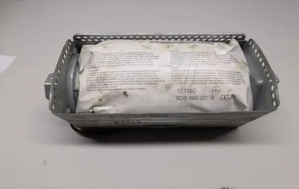 Passenger airbag