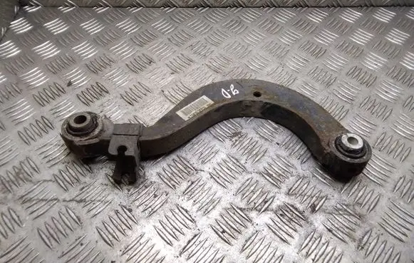 Rear control arm