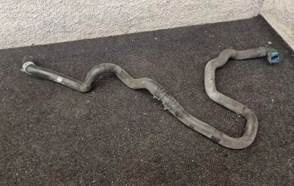 Land Rover Range Rover Sport L494 Engine coolant pipe/hose FPLA8B573CB