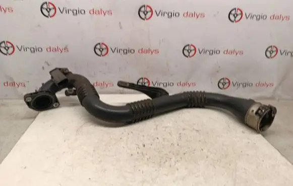 Nissan Pulsar Intercooler hose/pipe 104951A
