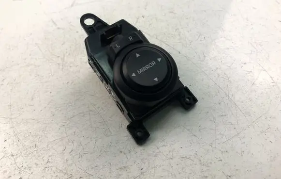 Hyundai i20 (PB PBT) Electric window control switch 202008161