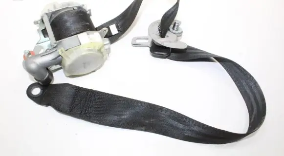 Hyundai i20 (PB PBT) Front seatbelt 888701J200