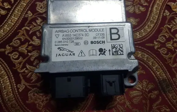 Jaguar XJ X351 Airbag control unit/module AW9314D374BD 6N0000129502 0285010728