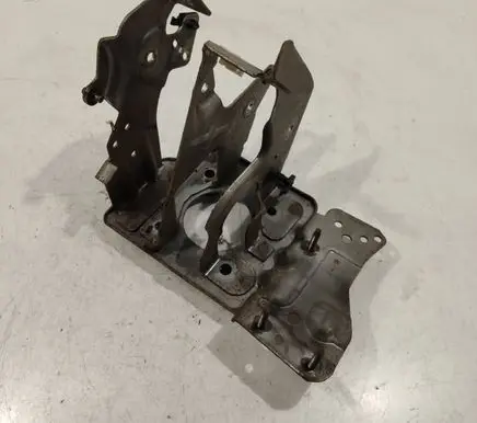 Peugeot 307 Clutch pedal mounting bracket assembly 
