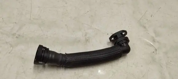 Audi Q5 SQ5 Engine coolant pipe/hose 05l103493c
