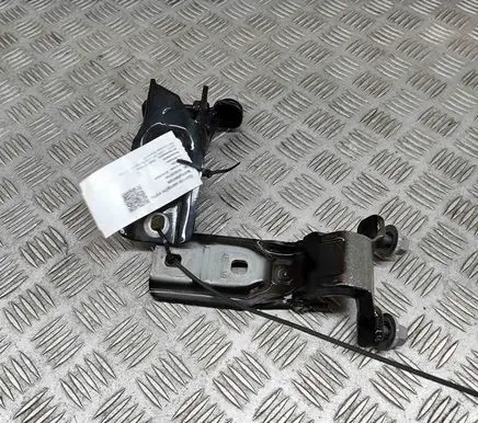 BMW X2 F39 Tailgate/trunk/boot hinge 7423840 7423839
