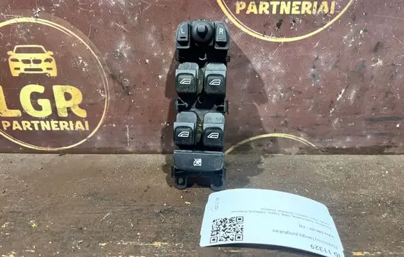 Volvo S80 Electric window control switch 30773269