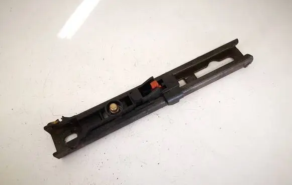 Peugeot 307 Seat belt adjustment rail 