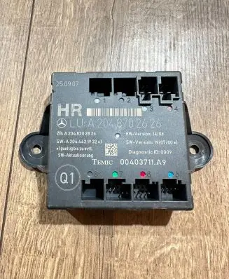 Mercedes-Benz C W204 Door control unit/module A2048202826 A2048702626 A2044421932