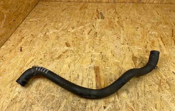 Mazda CX-3 Engine coolant pipe/hose