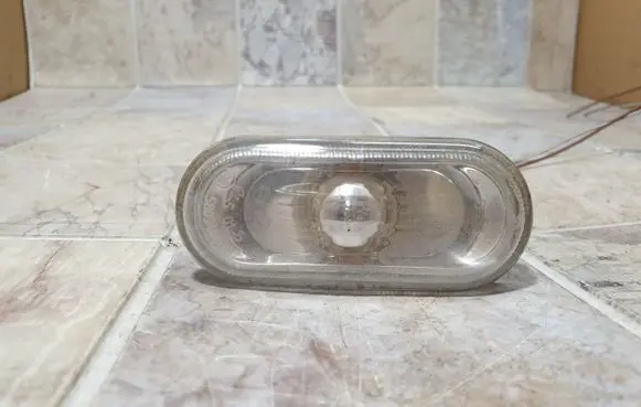 Volkswagen Fox Front fender indicator light 1J0949117