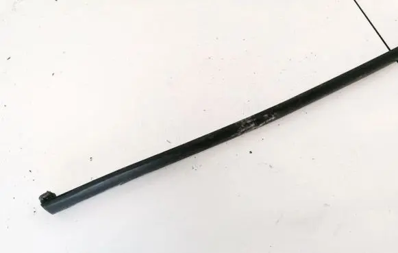 Seat Altea Front door glass trim molding 5P0837478A