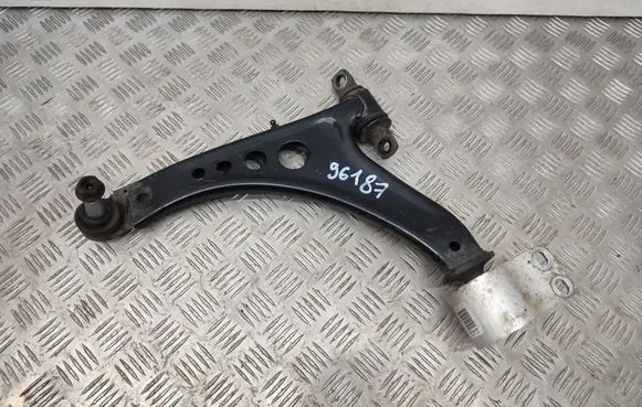 Opel Insignia B Front lower control arm/wishbone 84198832 84198829